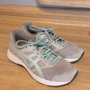 8.5 ASICS Gel Womens